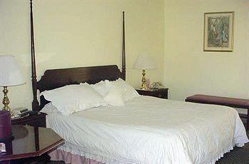 Inn Taber Mystic